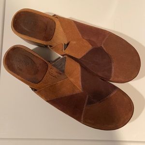 10M J Crew Leather Clogs